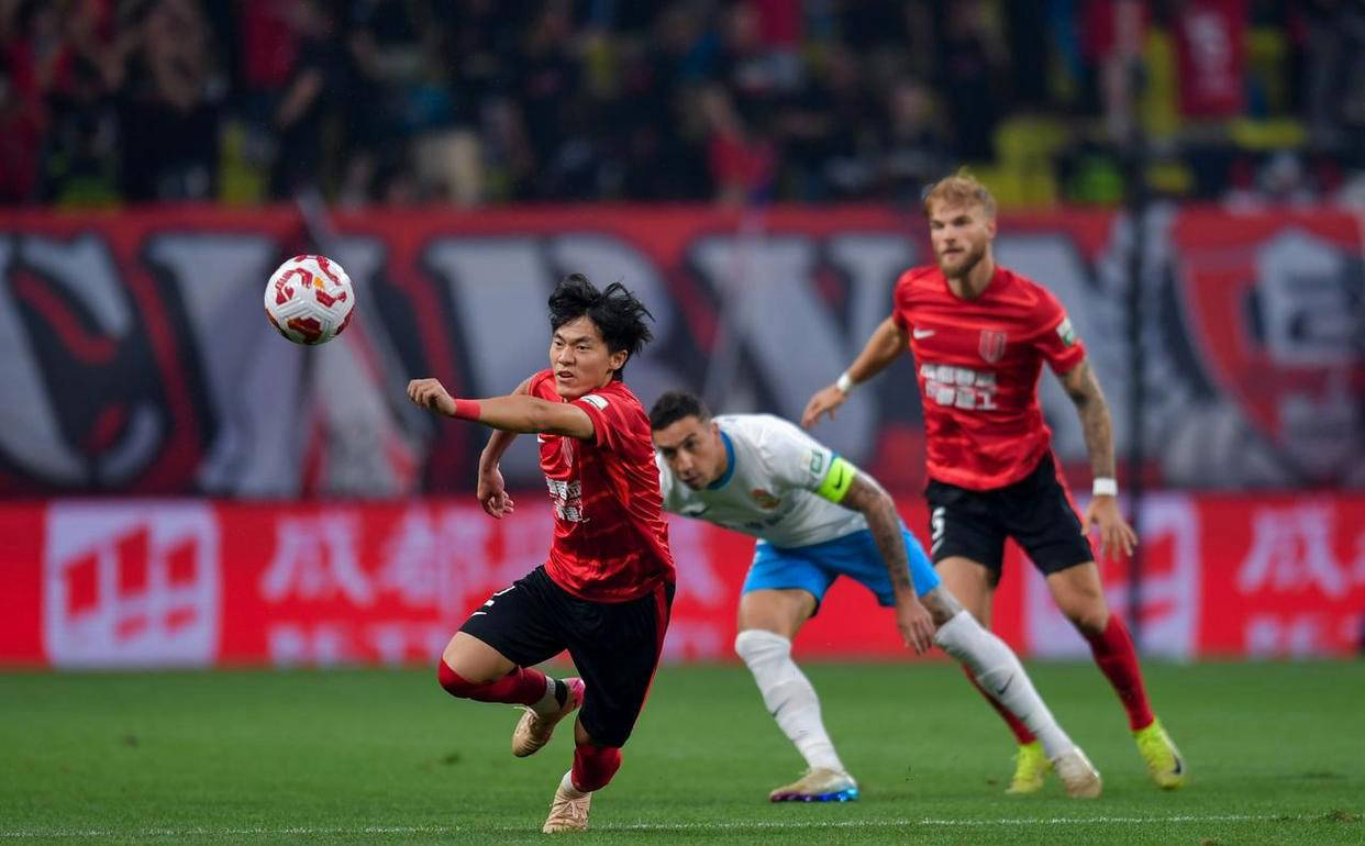 九游会体育官方 -冲刺阶段突围战来临，成都蓉城围绕西甲临场应变，震撼外界，年轻球员得到机会的简单介绍